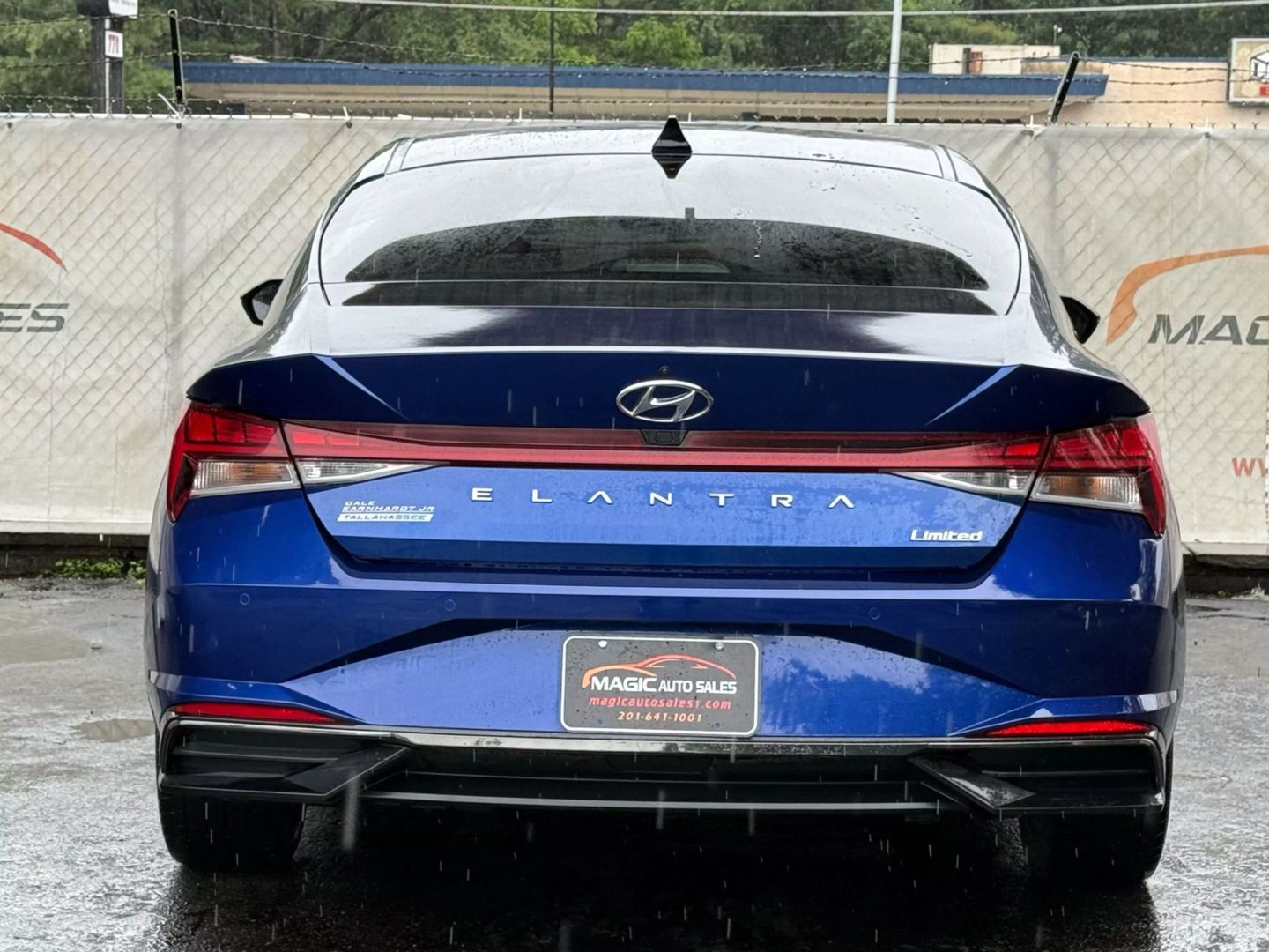 2021 Hyundai Elantra - Image 10