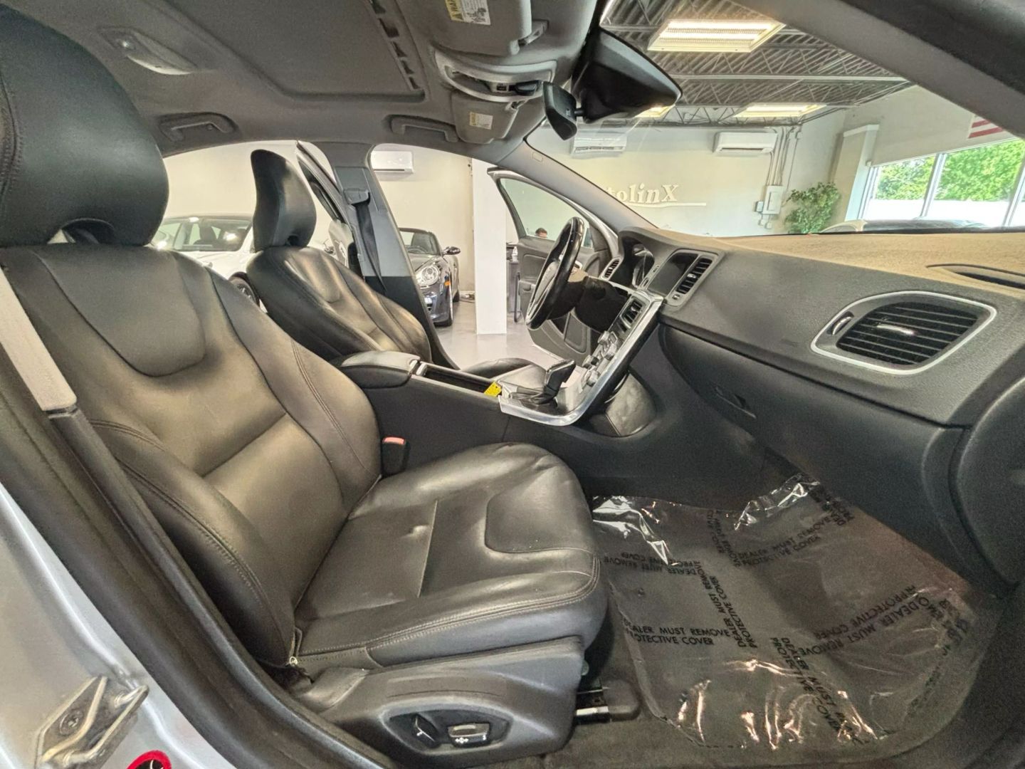 2015 Volvo S60 T5 Premier Sedan 4d (2015.5) - Image 18