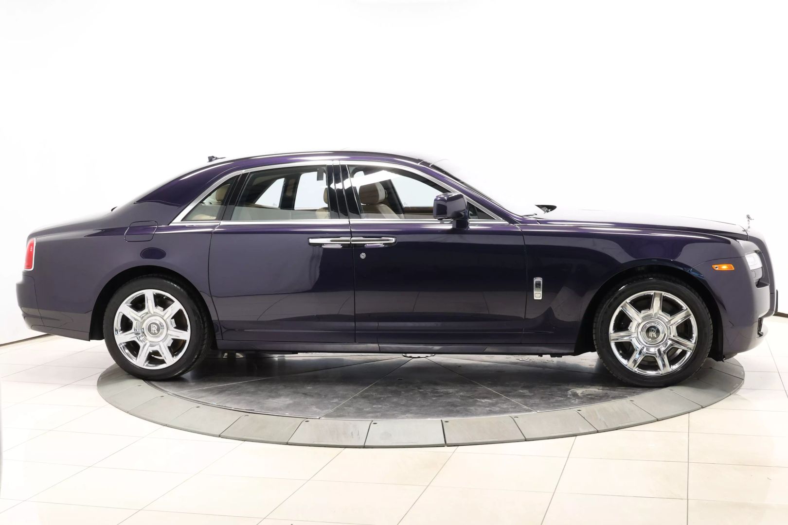 2010 Rolls-royce Ghost - Image 55