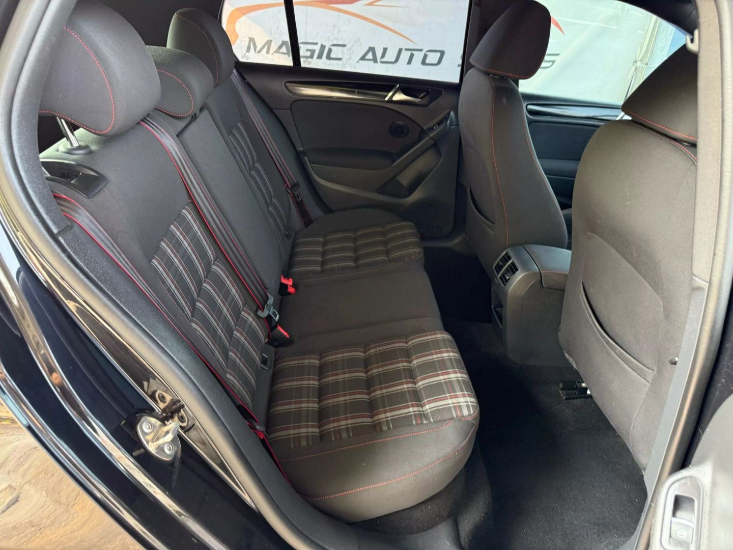 2014 Volkswagen Gti - Image 22