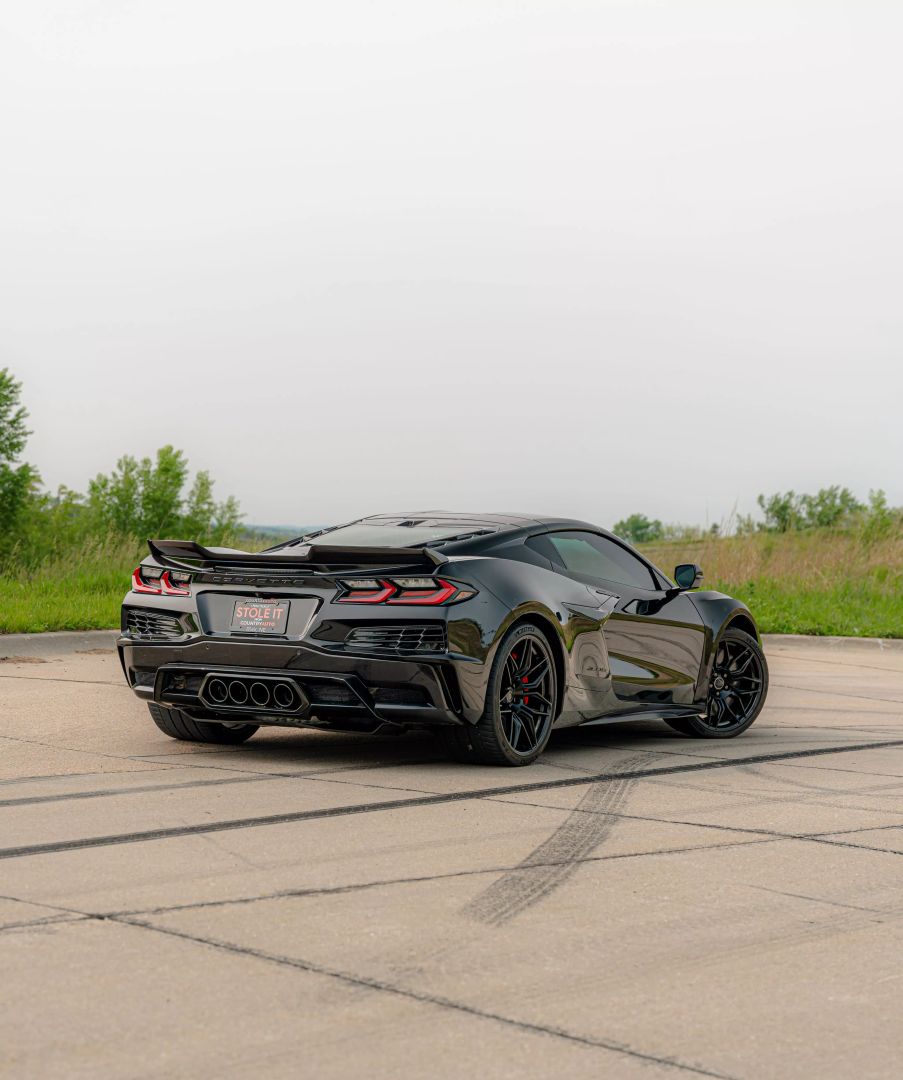 2023 Chevrolet Corvette - Image 4