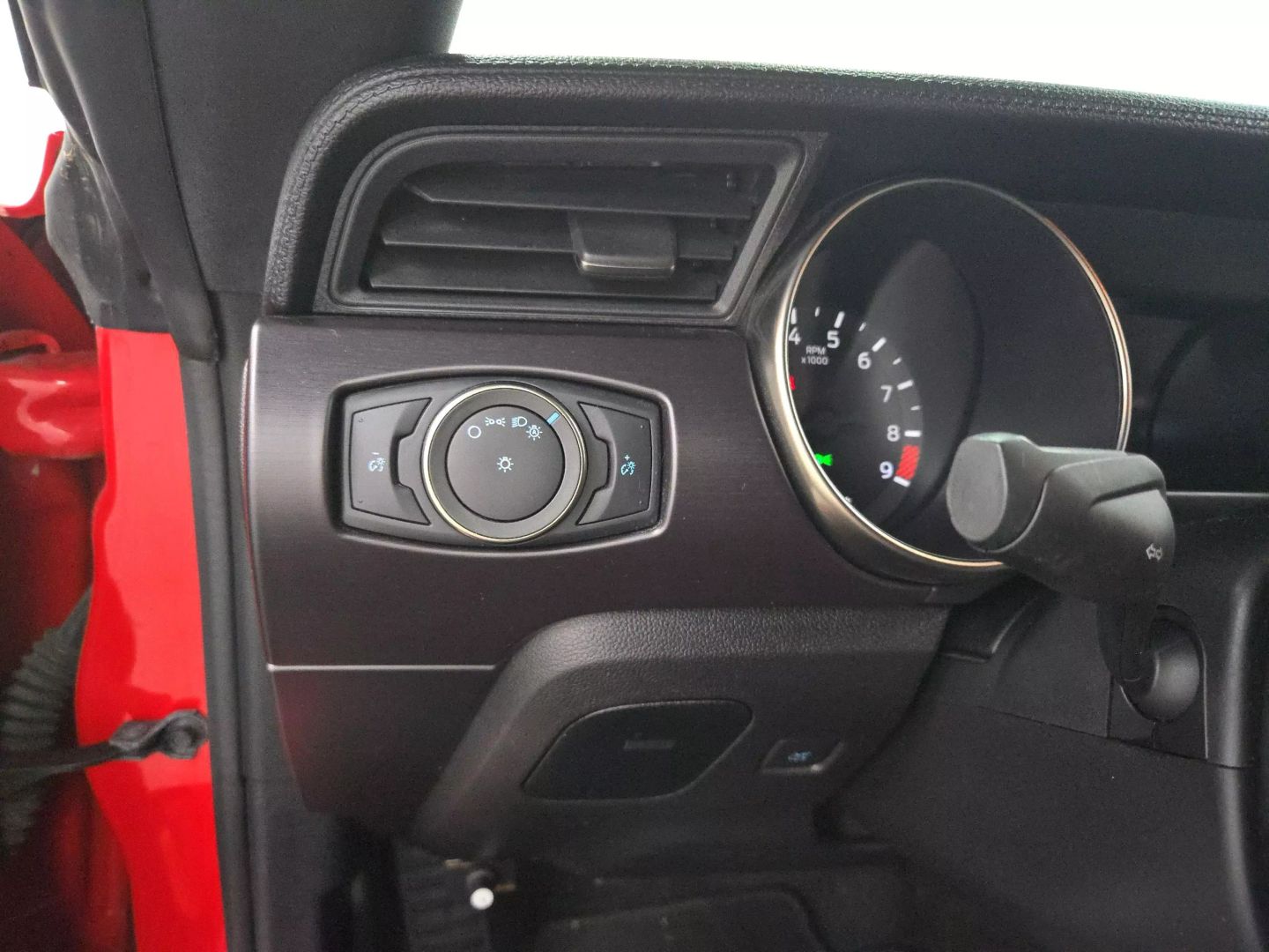 2016 Ford Mustang - Image 17