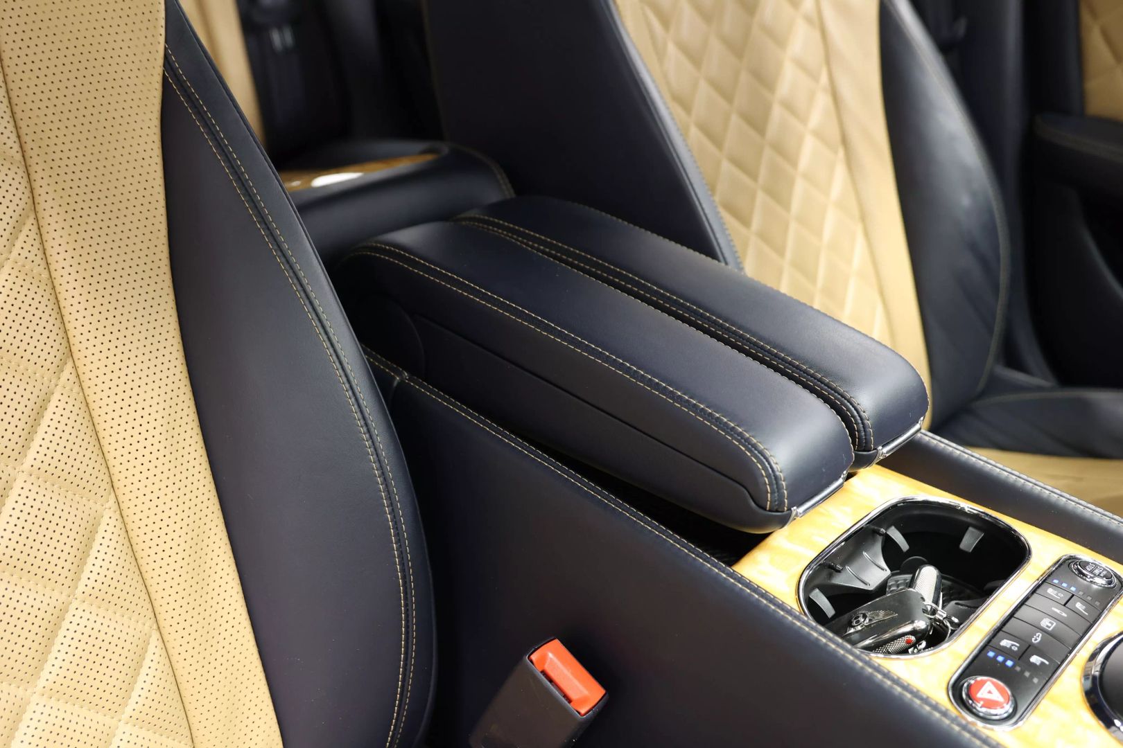 2017 Bentley Flying Spur - Image 99
