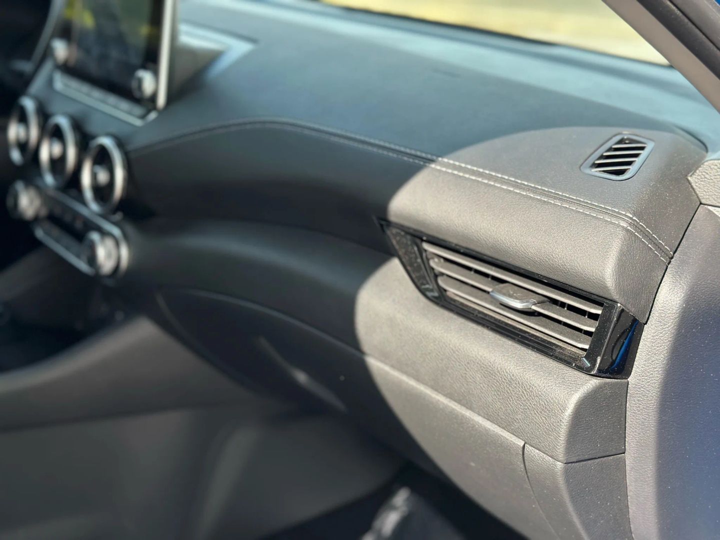 2024 NISSAN SENTRA SEDAN 4-CYL, 2.0 LITER SV SEDAN 4D