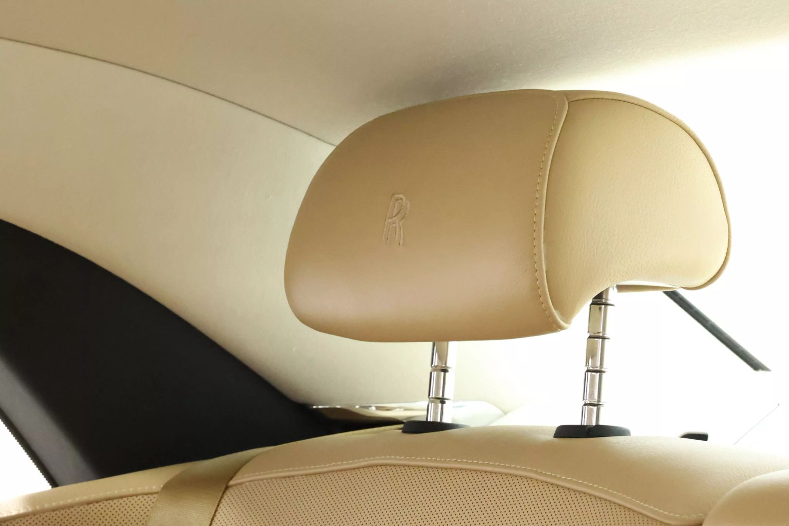 2010 Rolls-royce Ghost - Image 45