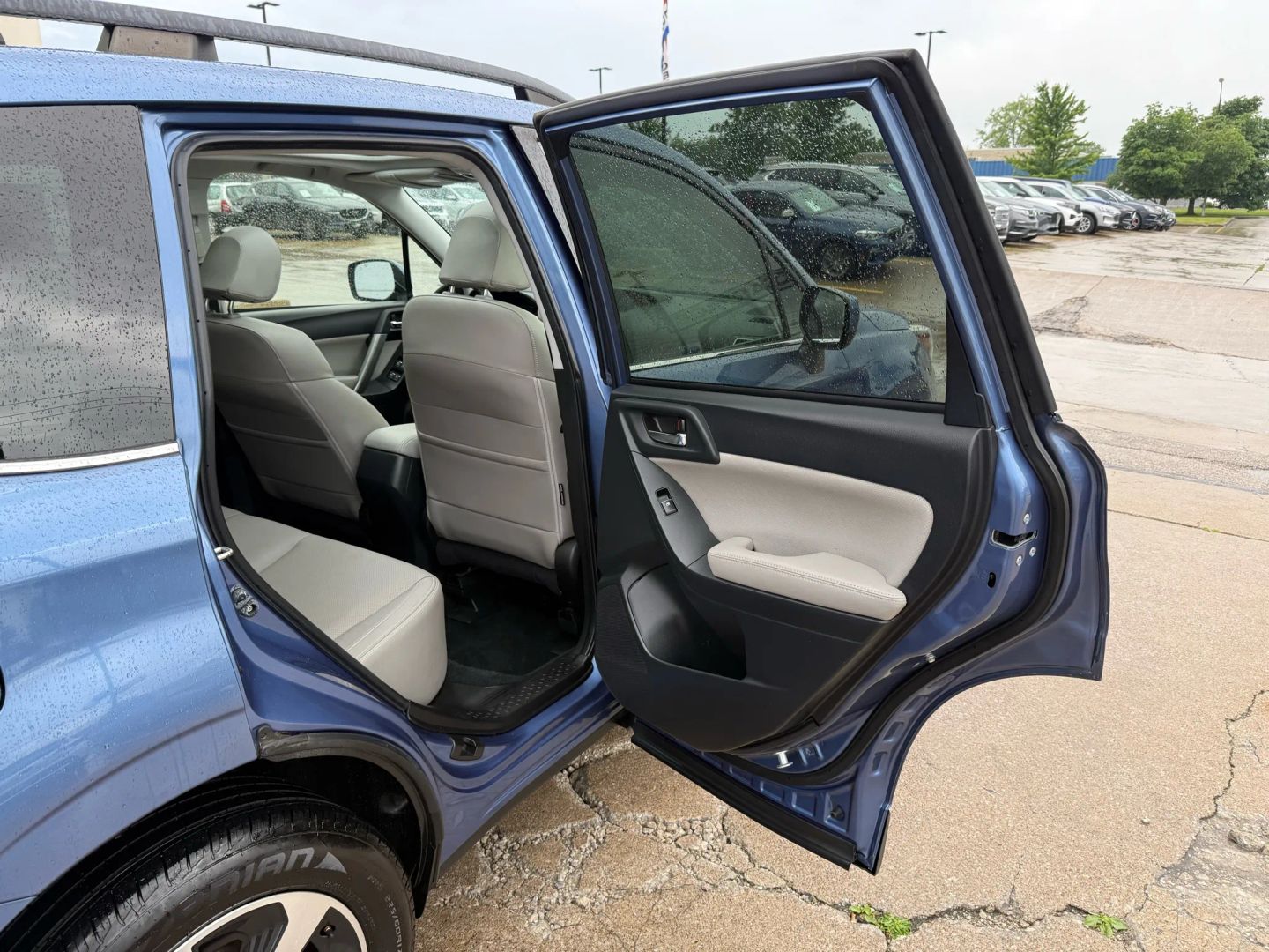 2017 Subaru Forester - Image 21