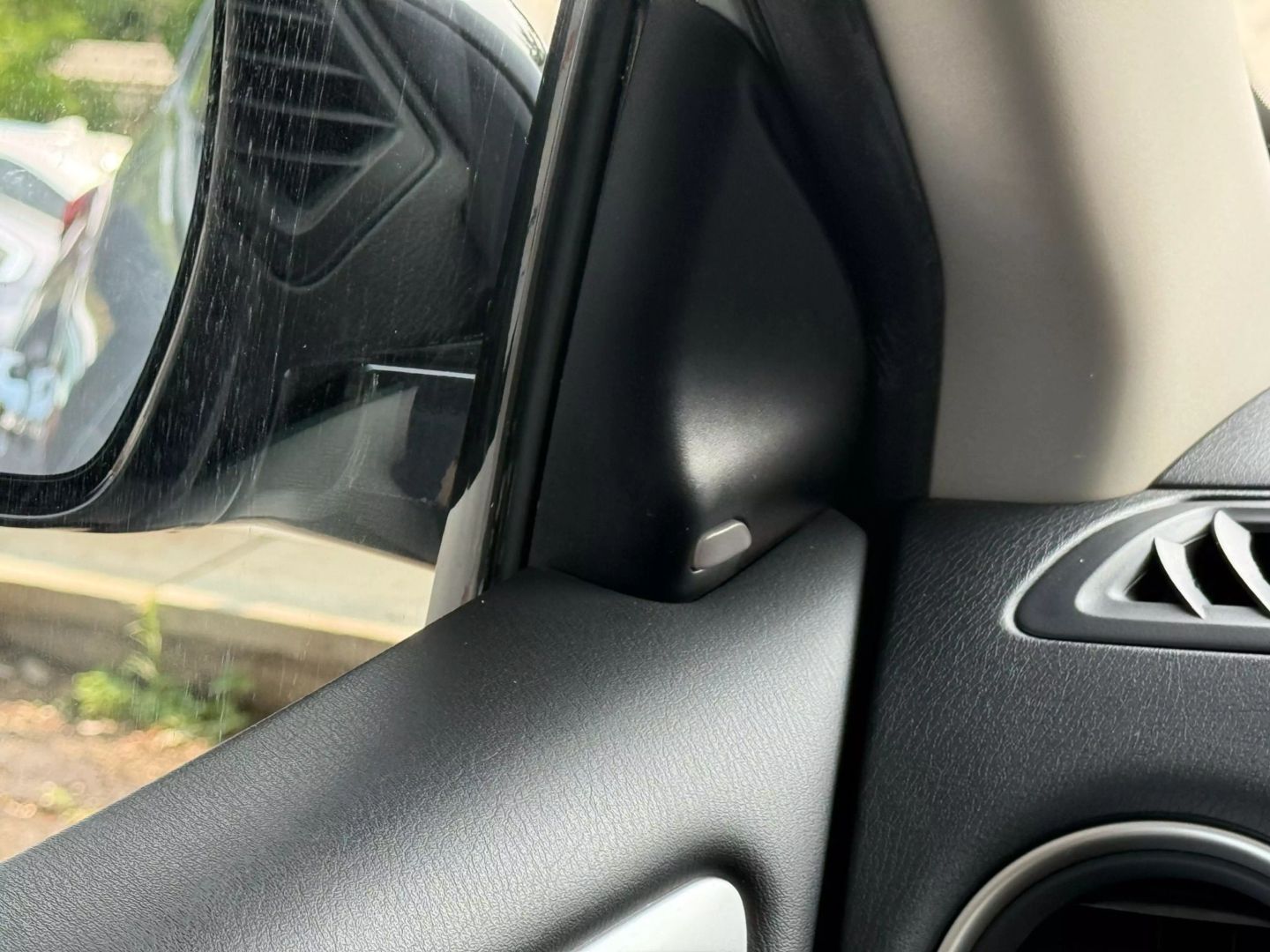2017 Nissan Pathfinder - Image 37