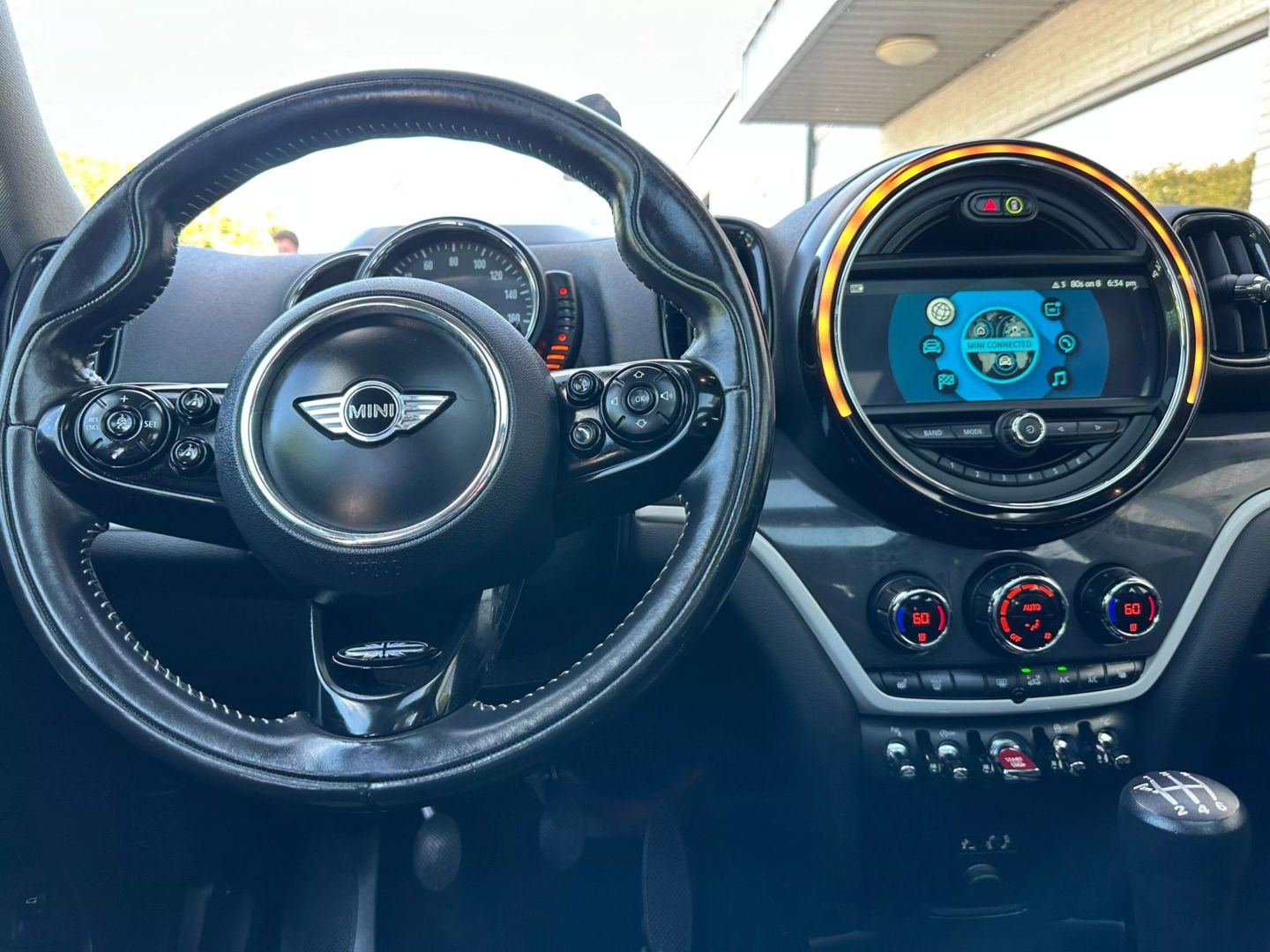 2017 Mini Countryman - Image 28