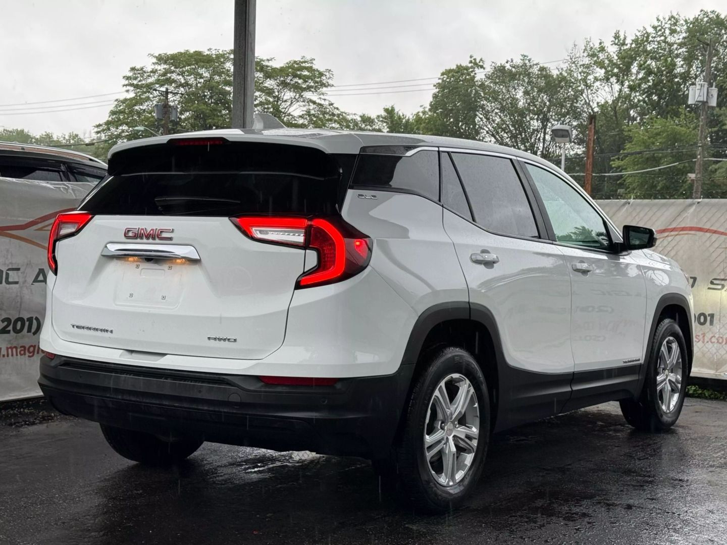 2022 Gmc Terrain - Image 11