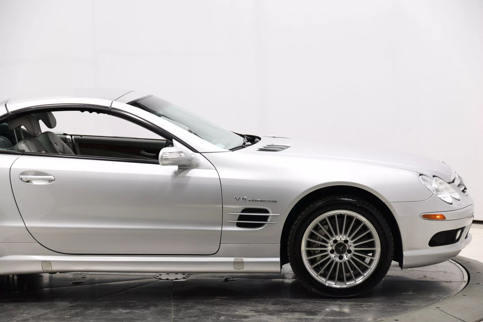 2004 Mercedes-benz Sl-class - Image 60