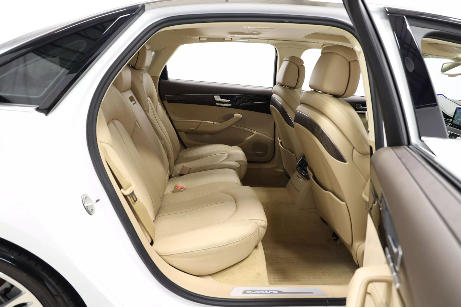 2015 Audi A8 - Image 80
