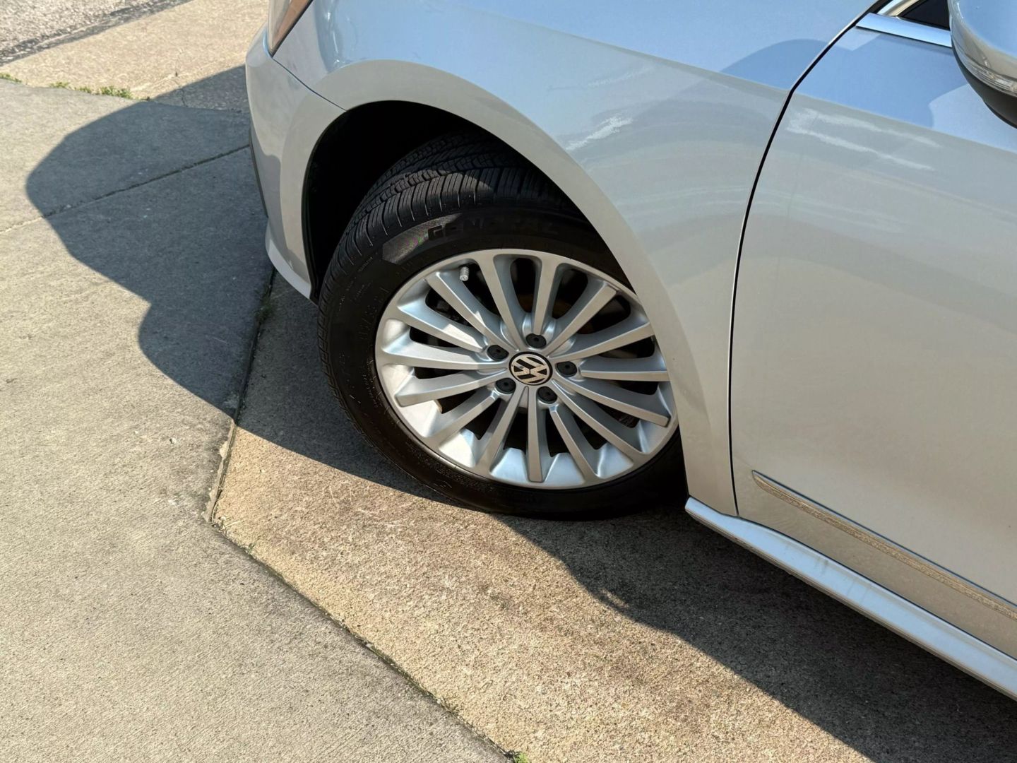 2017 Volkswagen Passat - Image 49