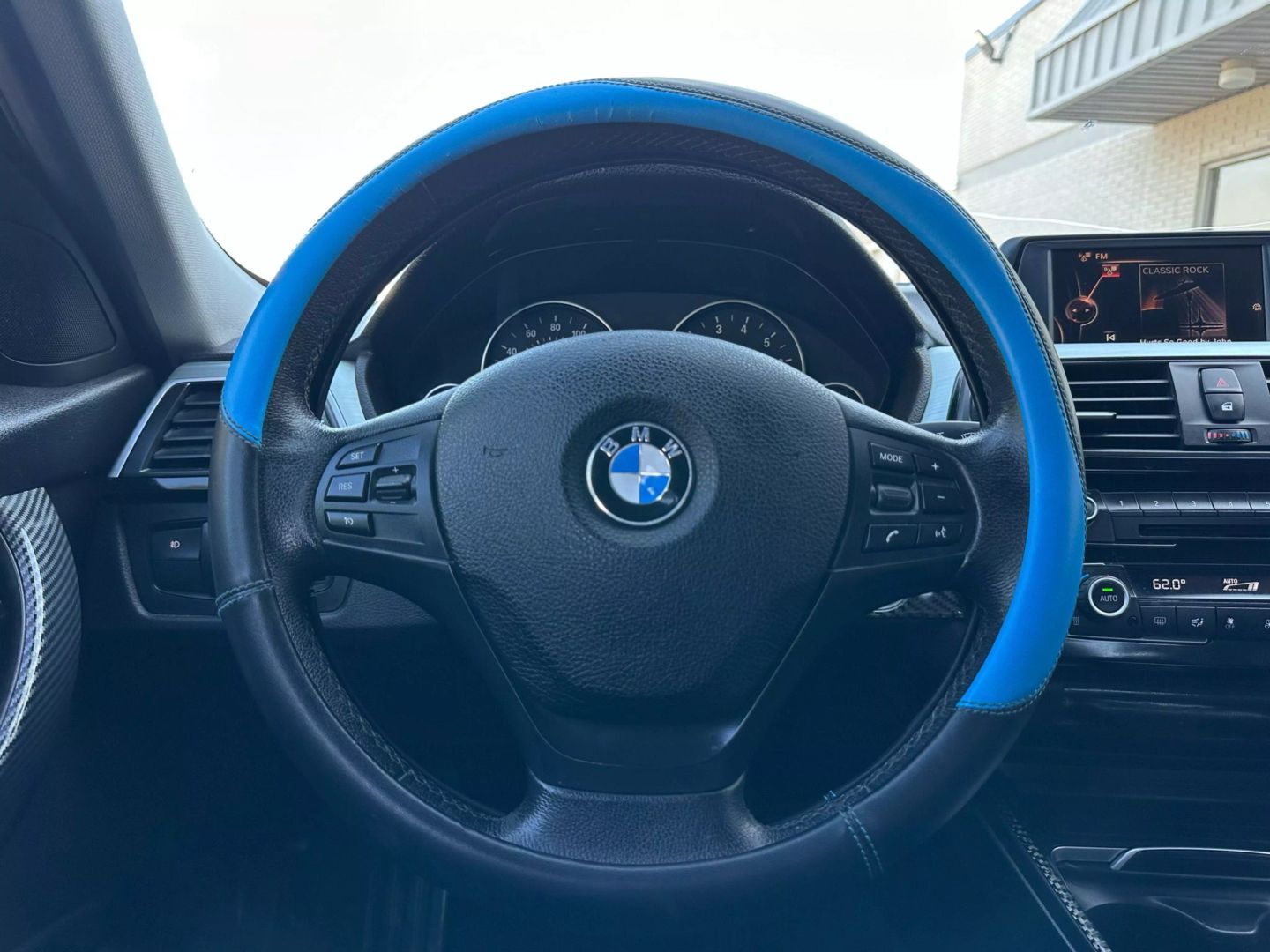 2017 Bmw 3 Series - Image 25