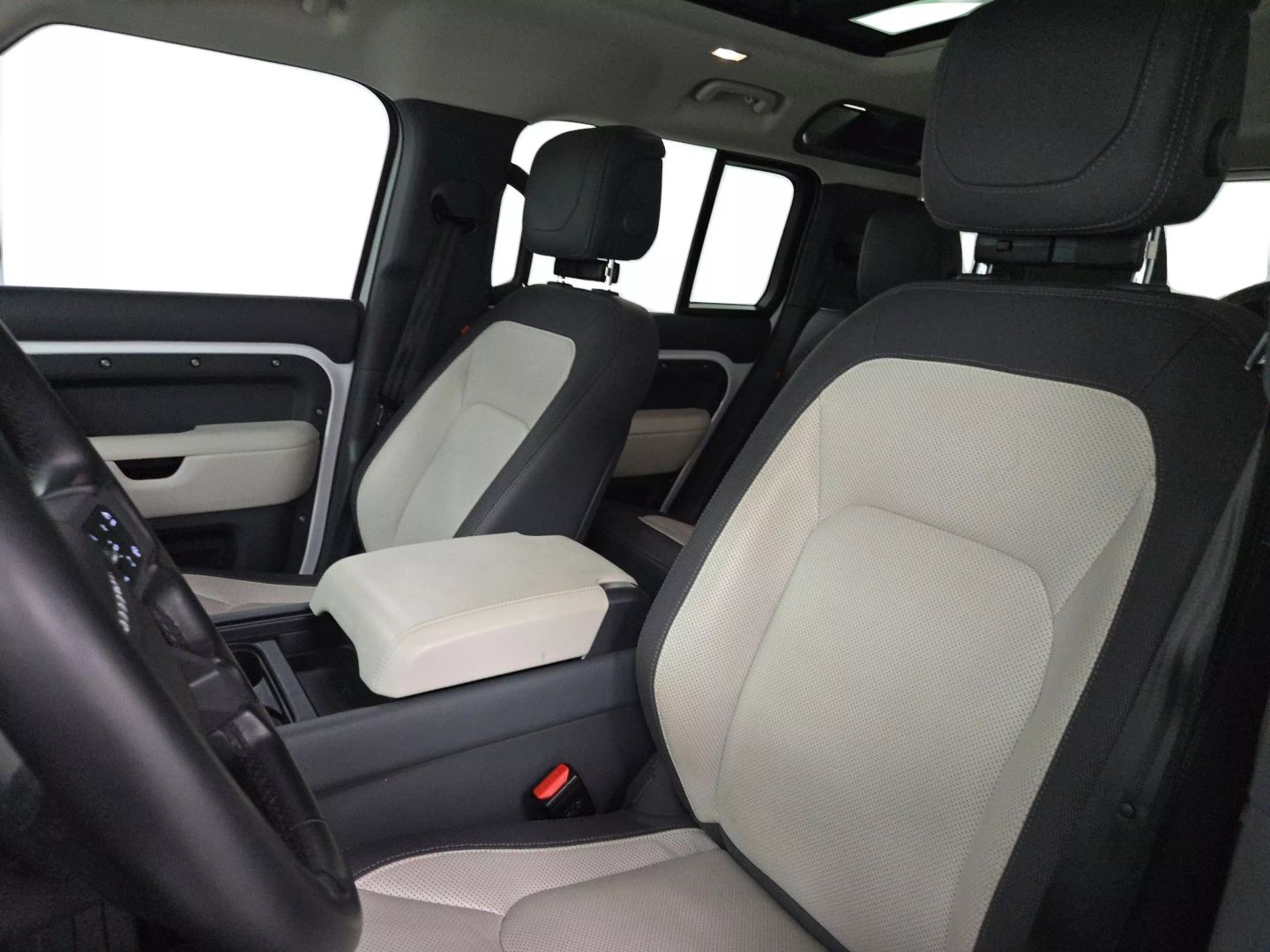 2023 Land Rover Defender 110 - Image 20