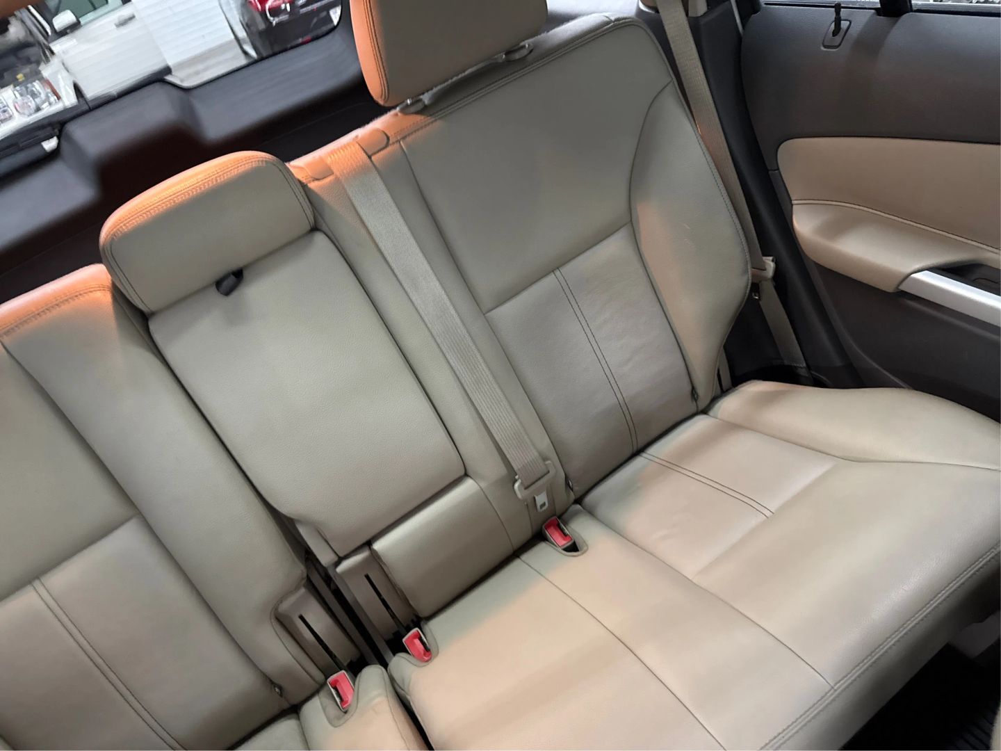 2014 Ford Edge - Image 30