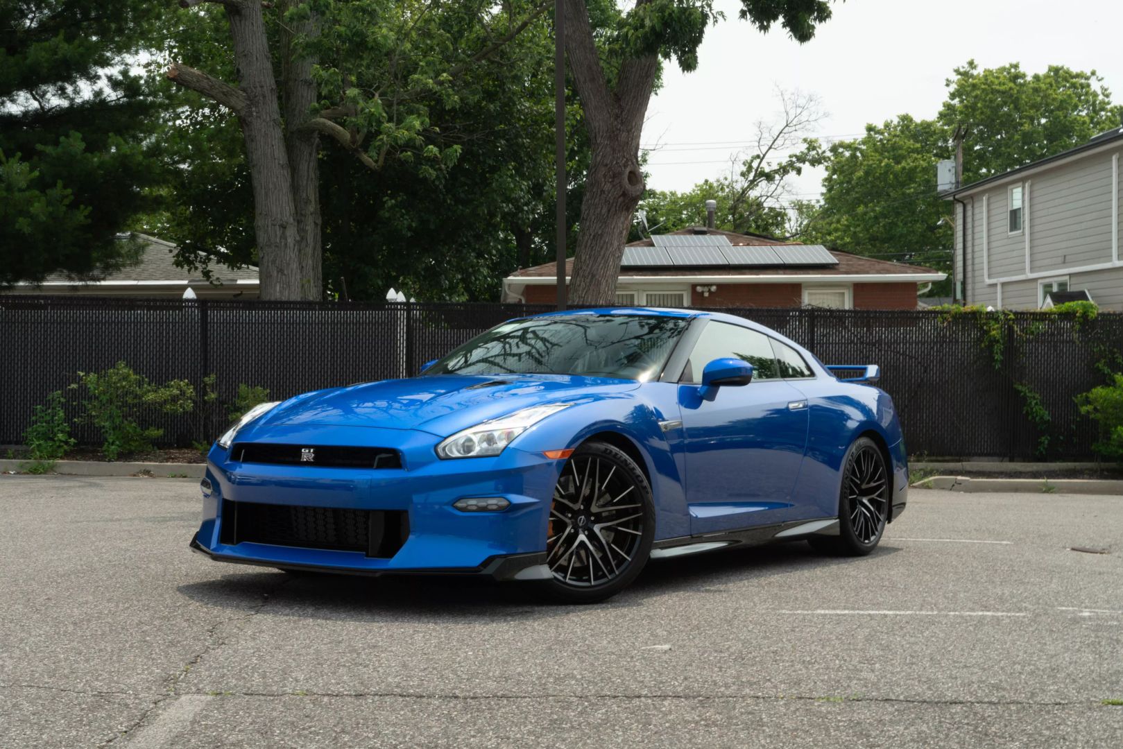 2024 Nissan Gt-r - Image 3