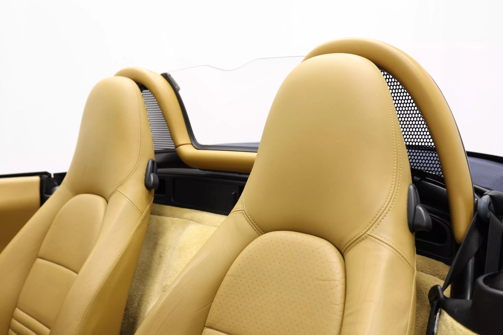 2003 Porsche Boxster - Image 16