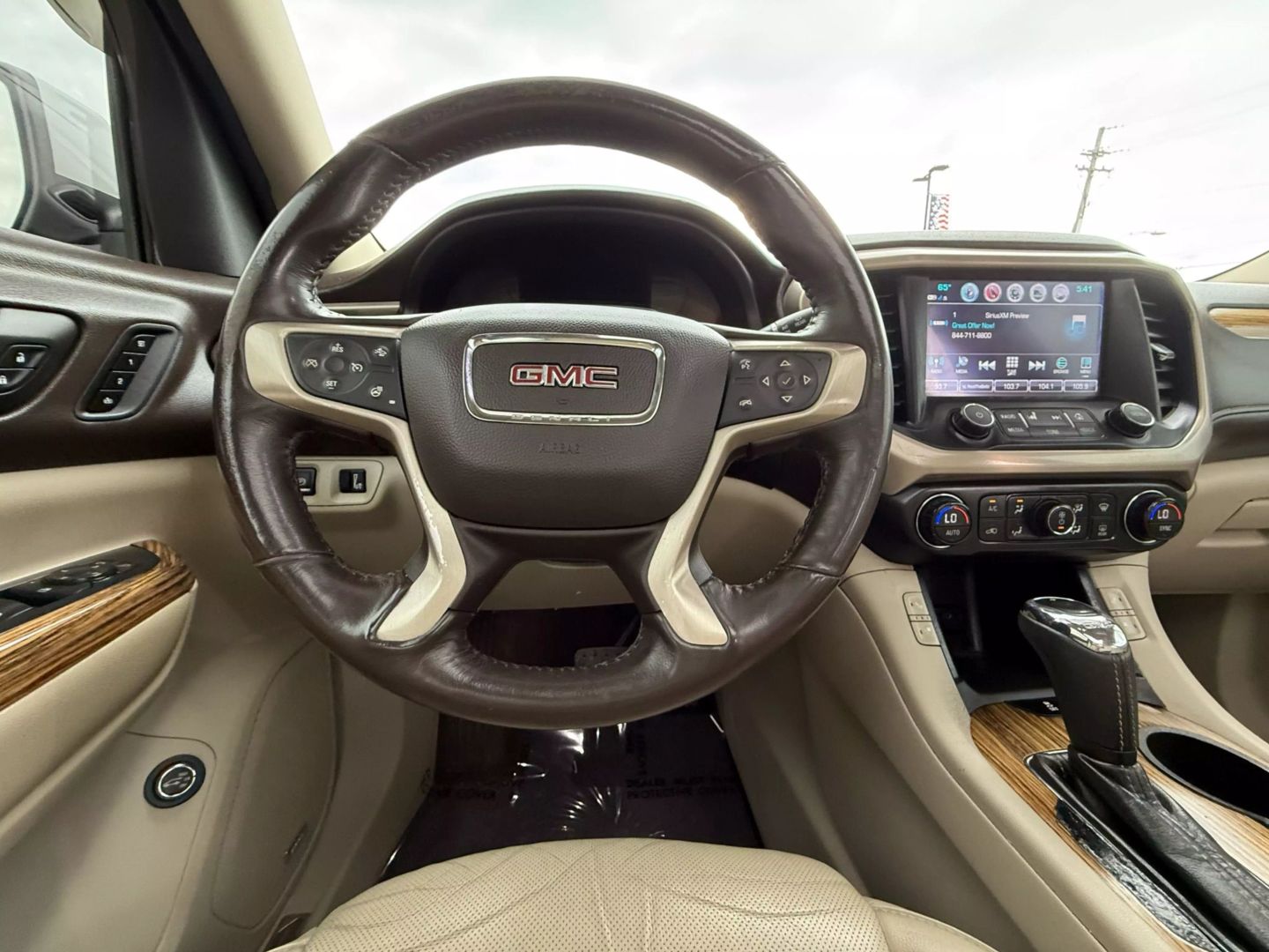 2017 Gmc Acadia - Image 30
