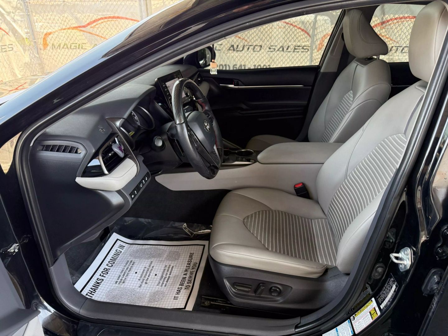 2022 Toyota Camry - Image 15