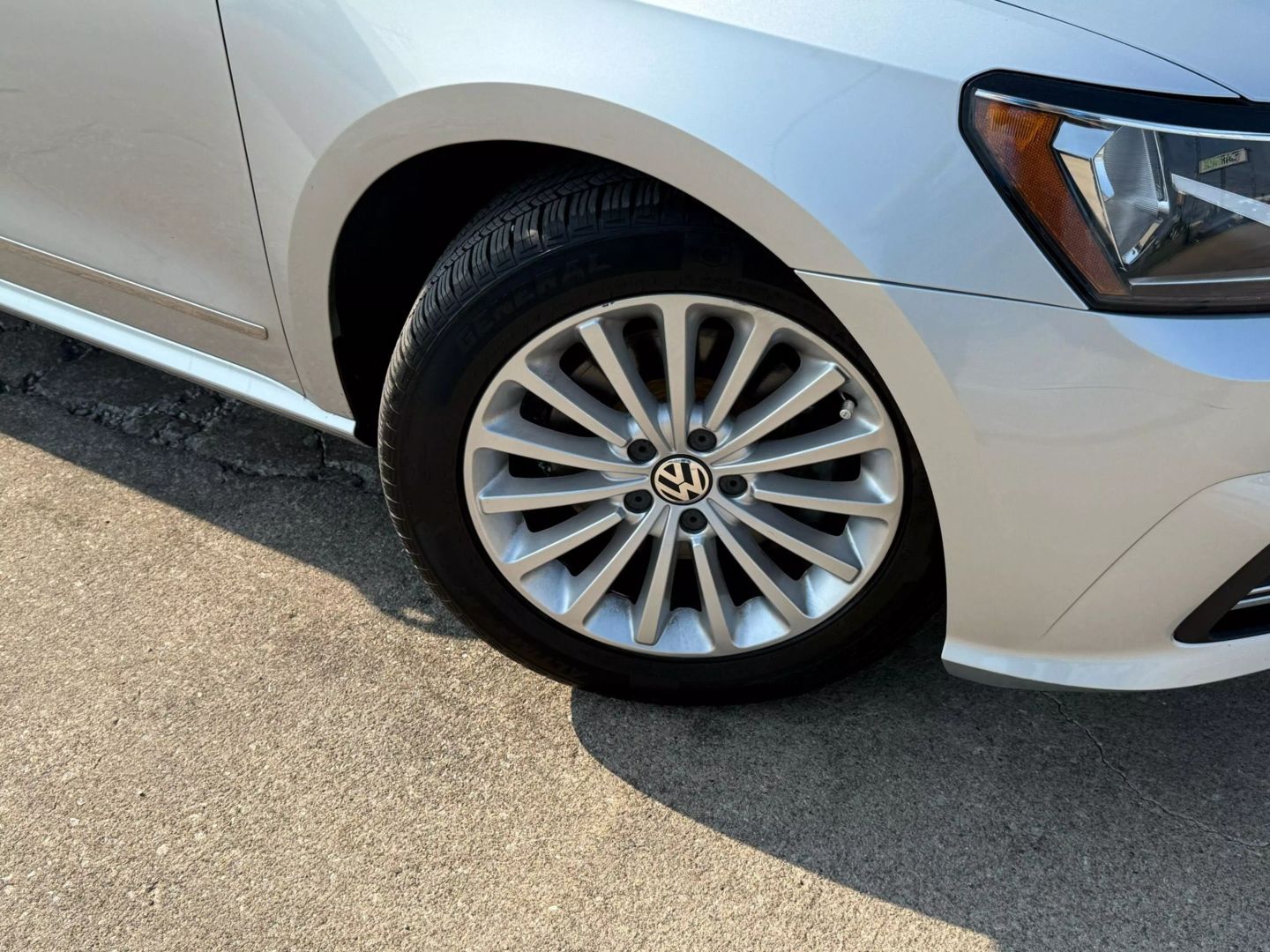 2017 Volkswagen Passat - Image 54