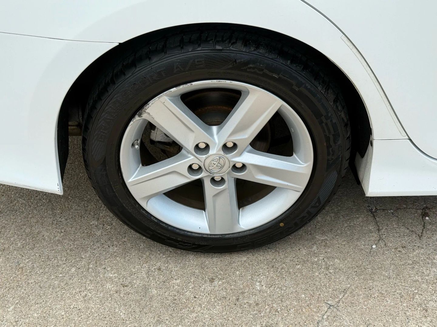 2013 Toyota Camry - Image 46