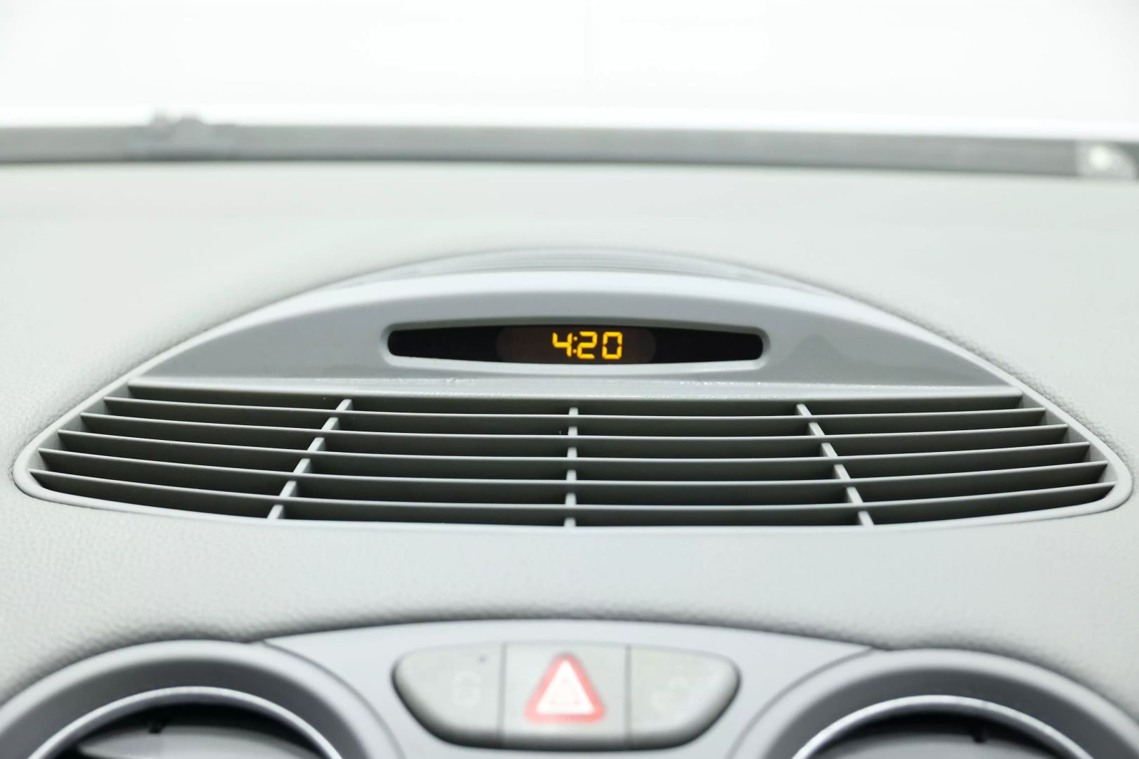 2004 Mercedes-benz Sl-class - Image 35