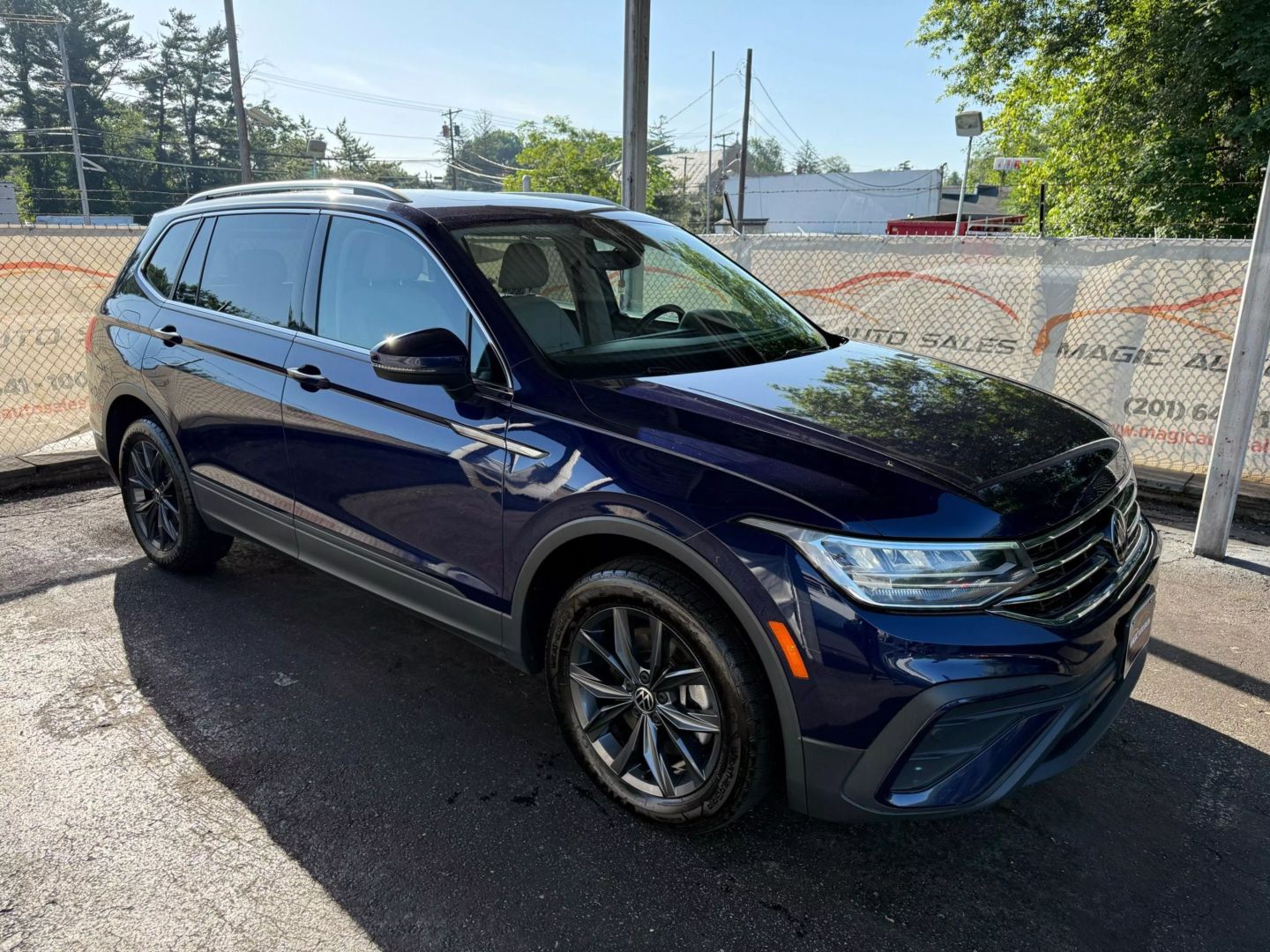 2022 Volkswagen Tiguan - Image 7
