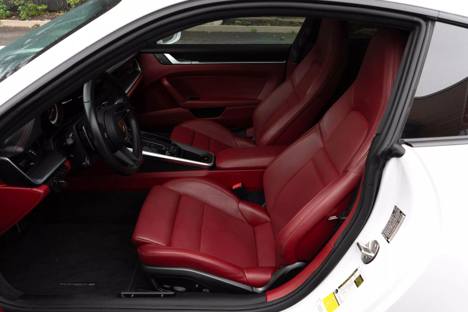 2022 Porsche 911 - Image 40