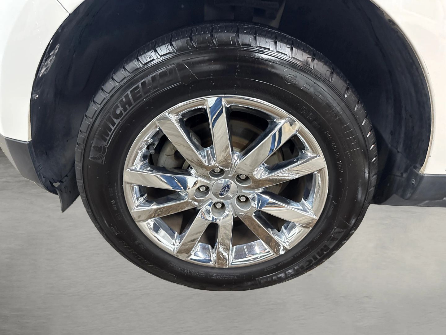 2014 Ford Edge - Image 18