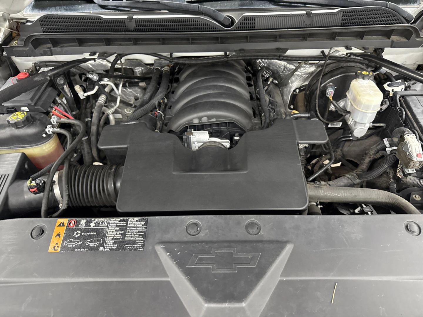2017 Chevrolet Silverado 1500 Crew Cab - Image 9