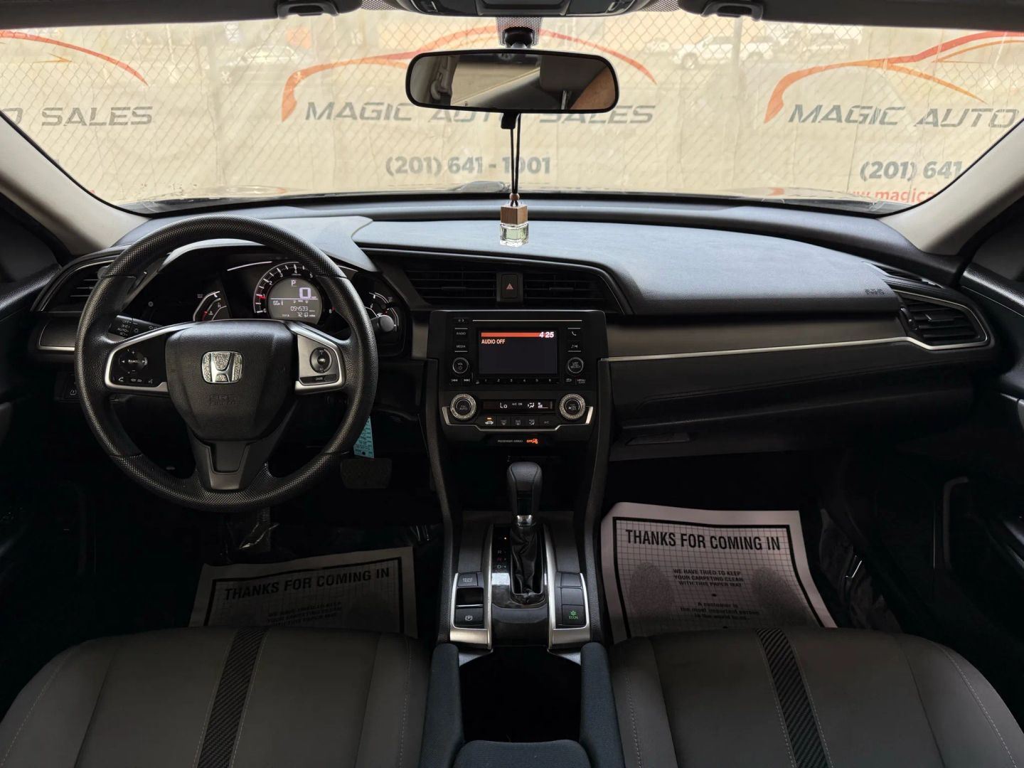 2018 Honda Civic - Image 25