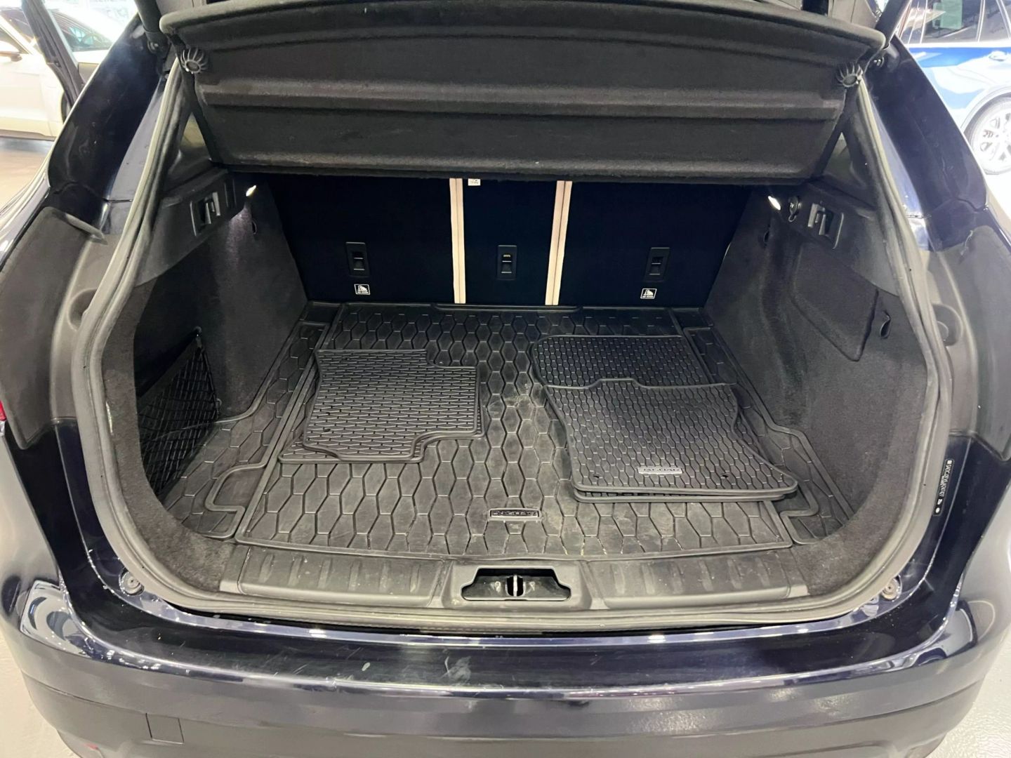 2018 Jaguar F-pace 25t Premium Sport Utility 4d - Image 22