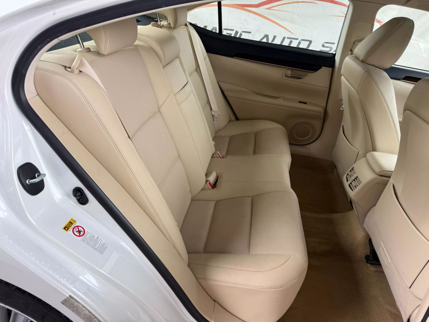 2015 Lexus Es - Image 22