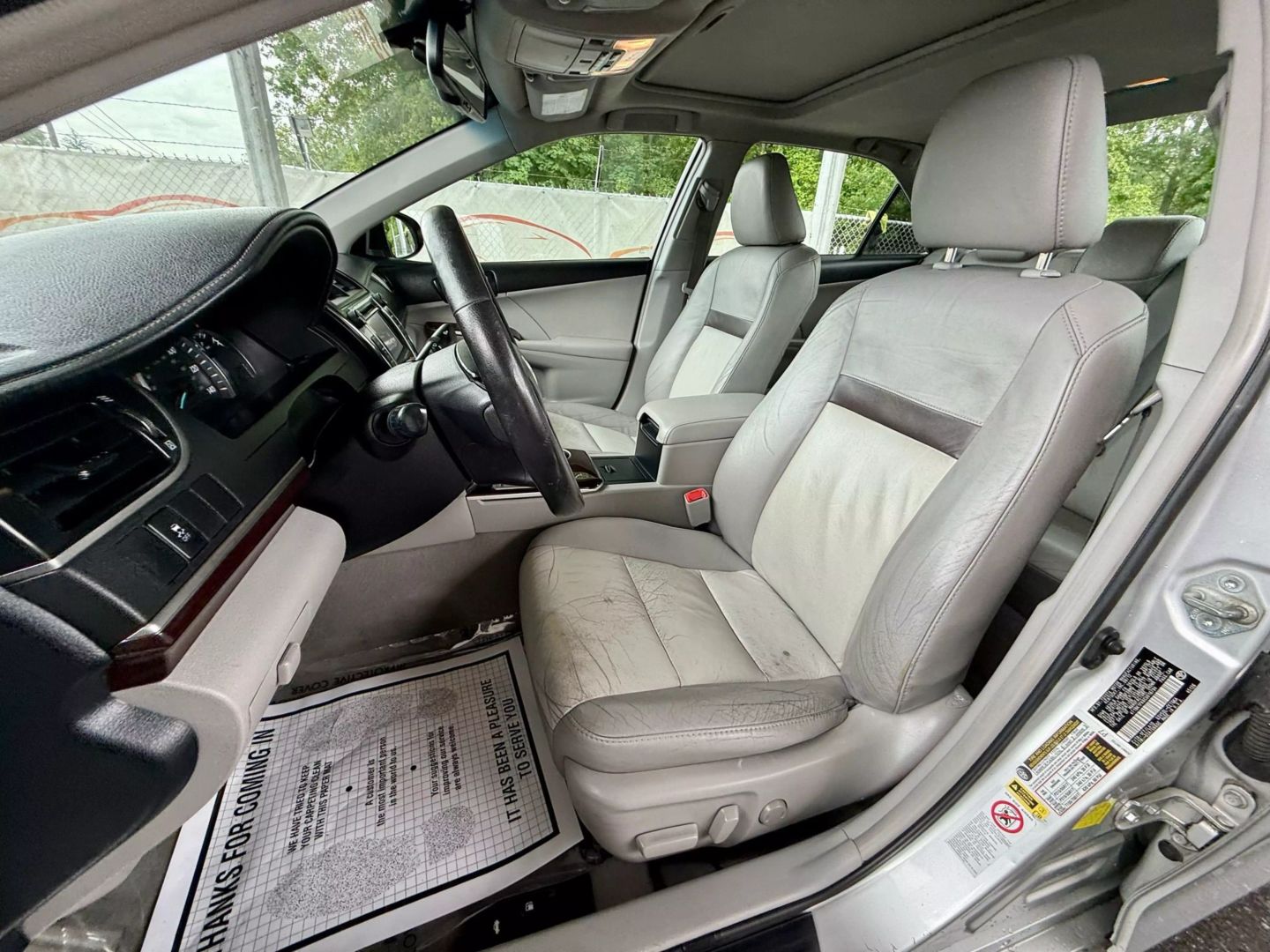 2012 Toyota Camry - Image 16