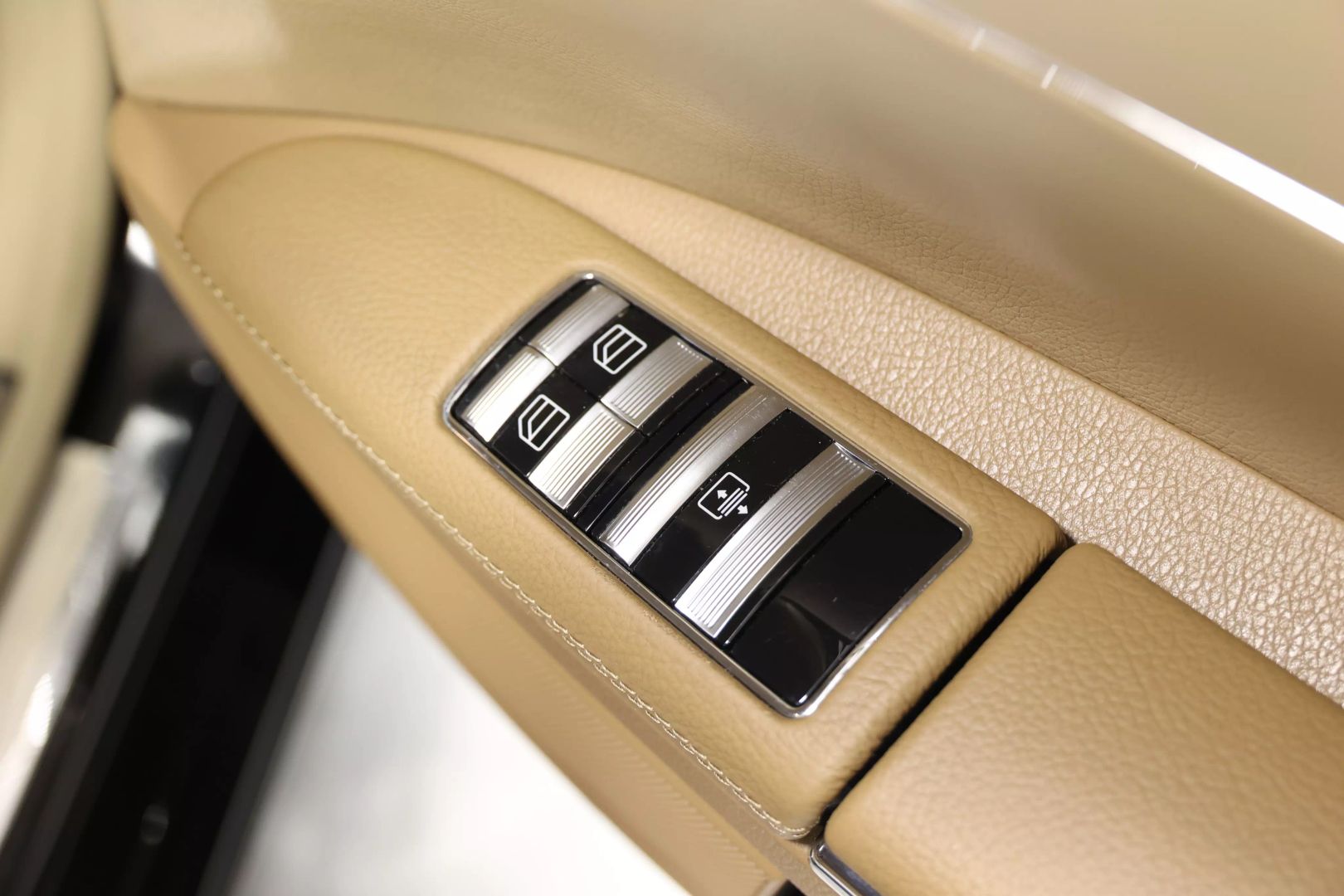 2007 Mercedes-benz S-class - Image 68