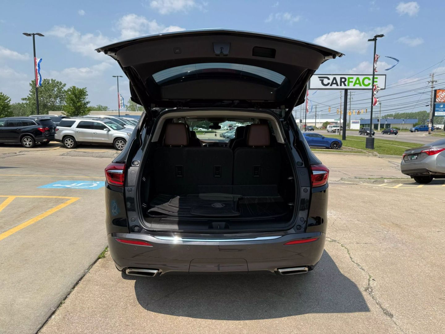 2018 Buick Enclave - Image 11
