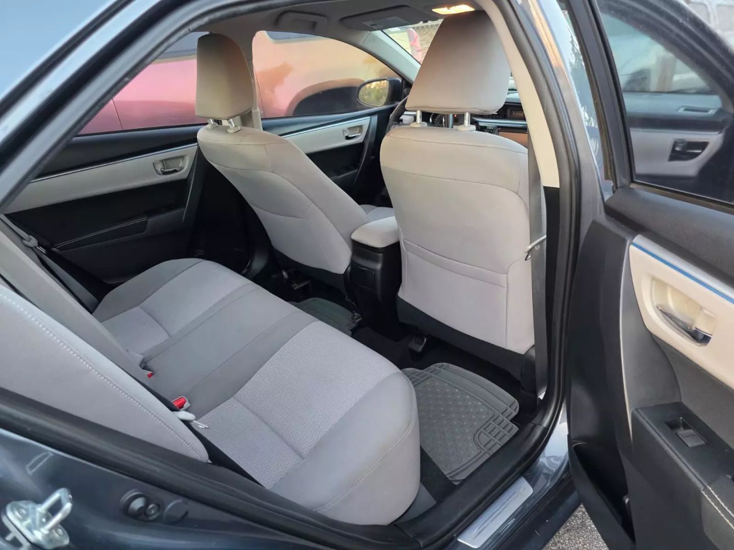 2014 Toyota Corolla - Image 18