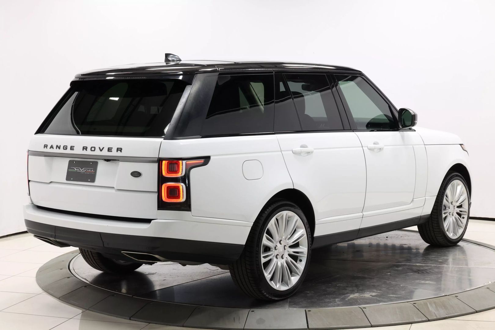 2018 Land Rover Range Rover - Image 72