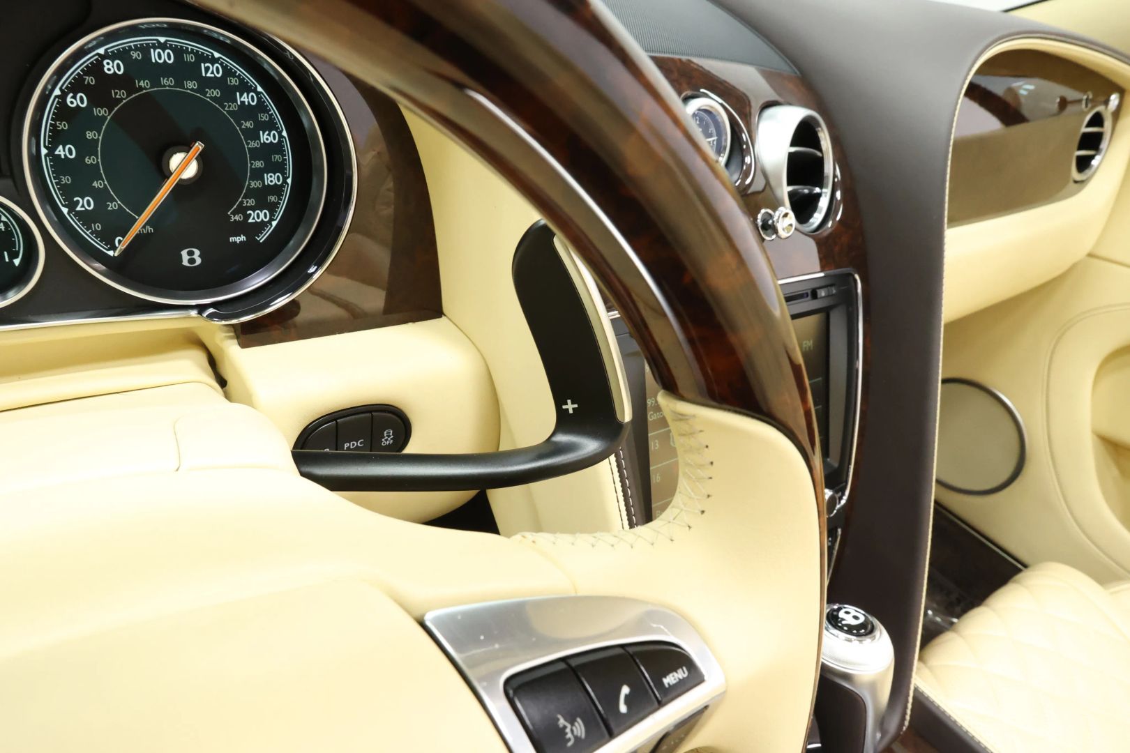 2016 Bentley Continental - Image 29