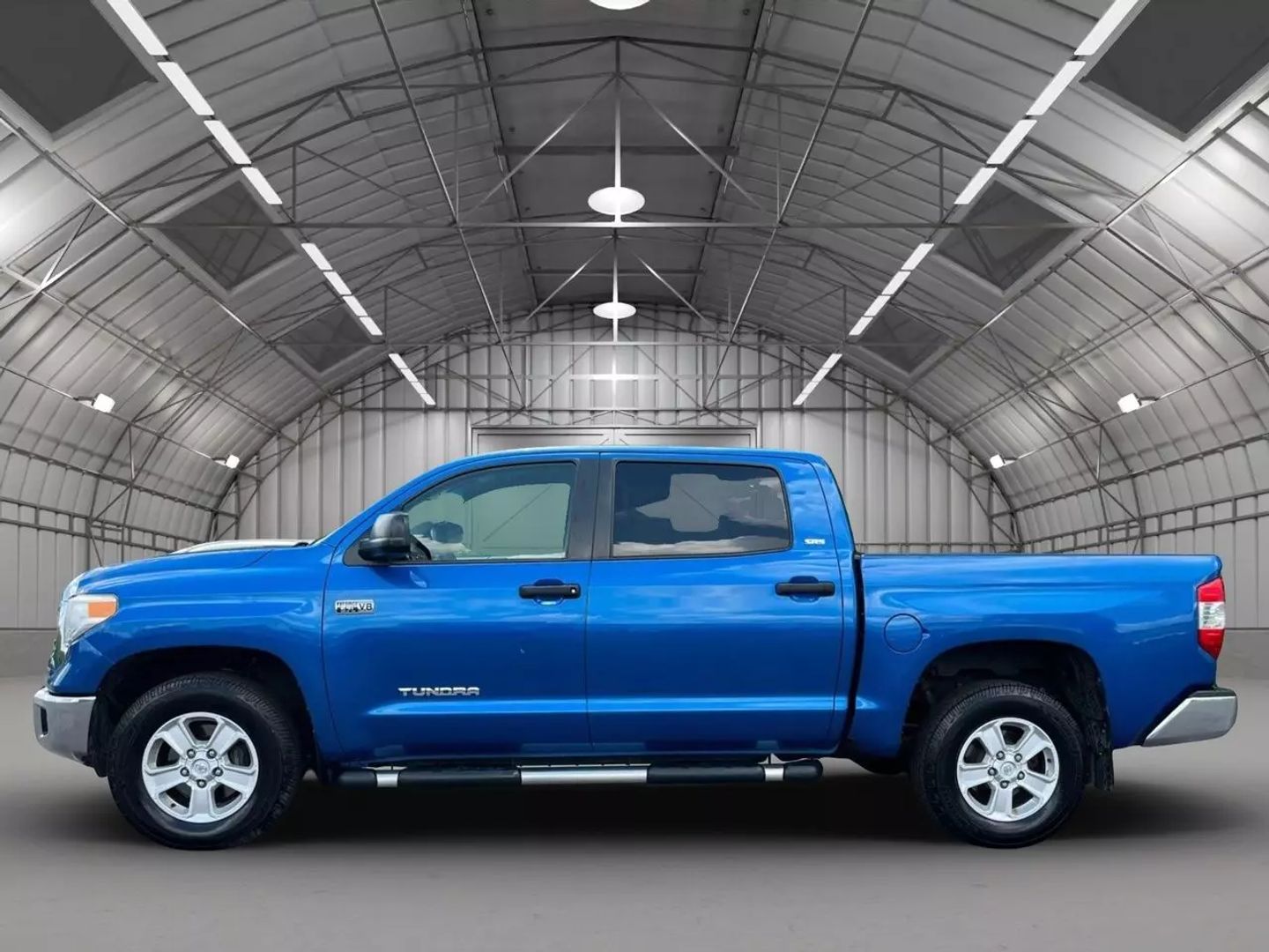 Used 2016 Toyota Tundra SR5 with VIN 5TFDW5F16GX557090 for sale in Kansas City