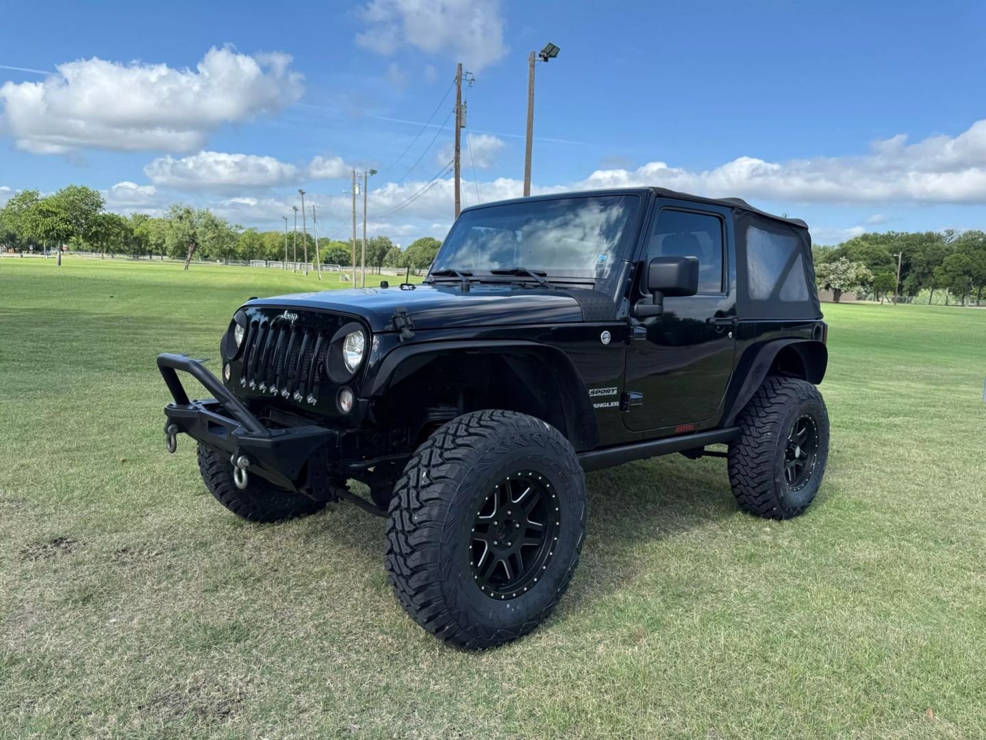 2015 Jeep Wrangler - Image 32