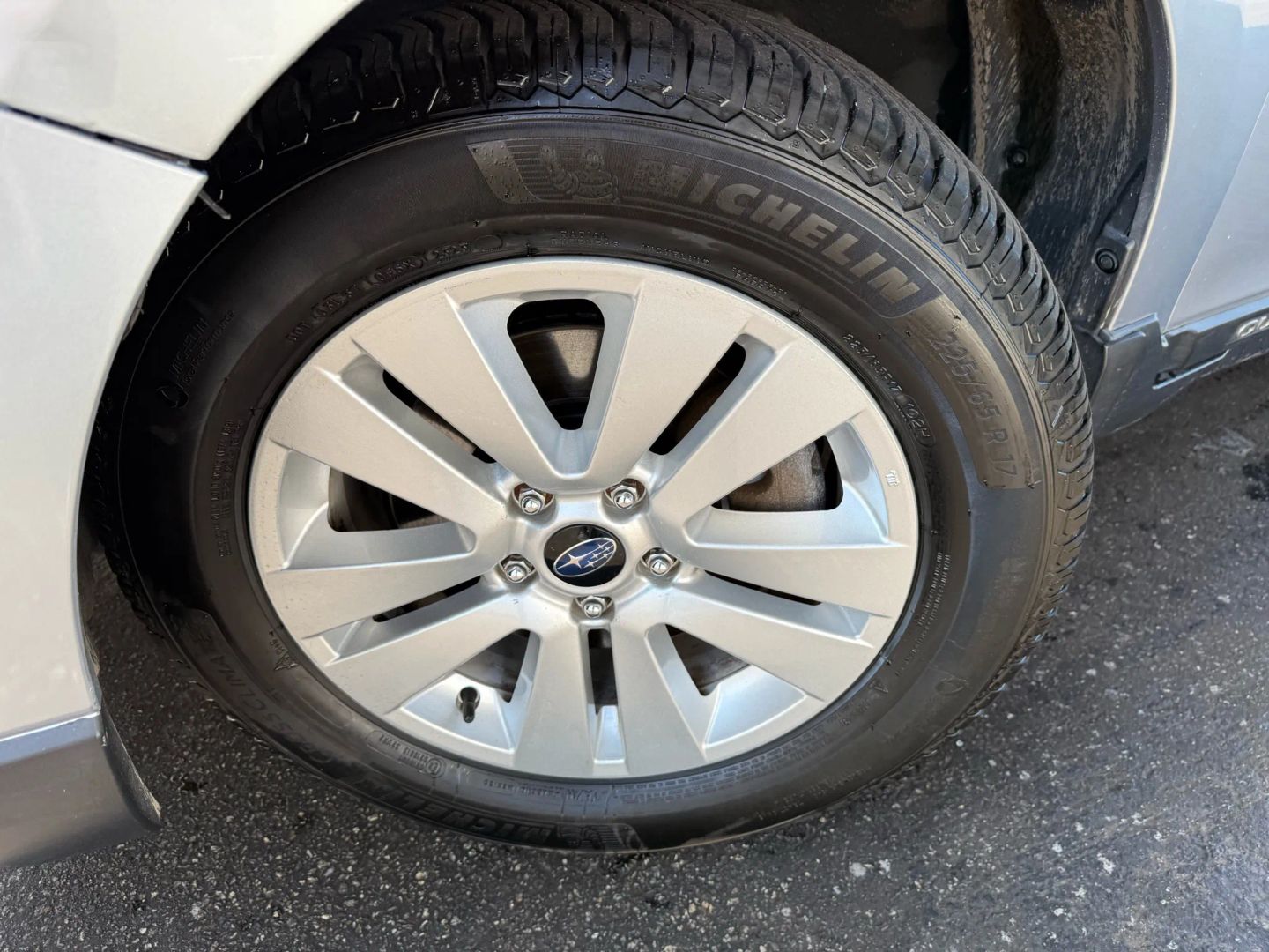 2016 Subaru Outback - Image 39