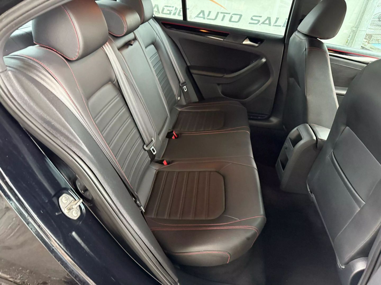 2017 Volkswagen Jetta - Image 22