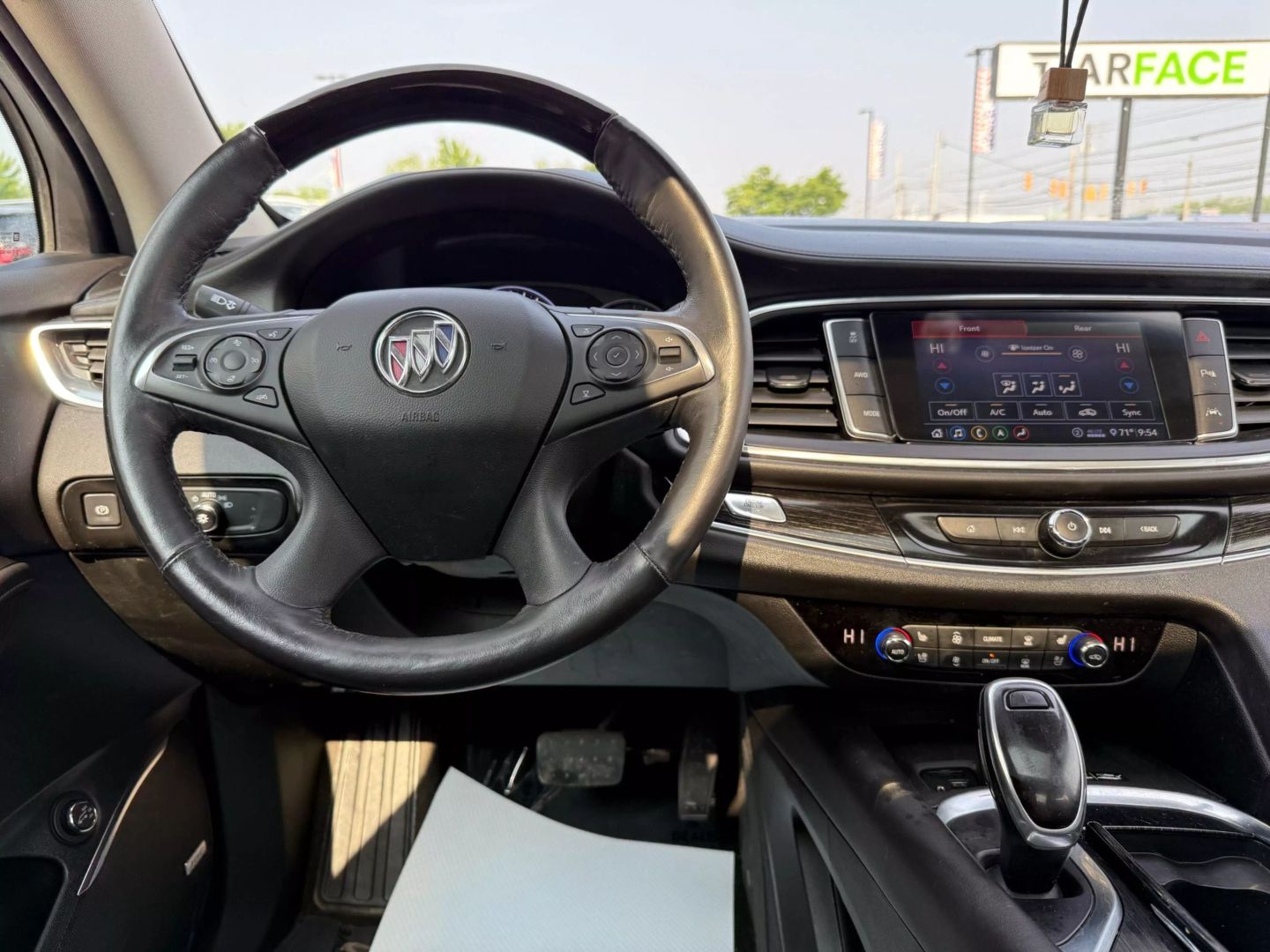 2020 Buick Enclave - Image 31