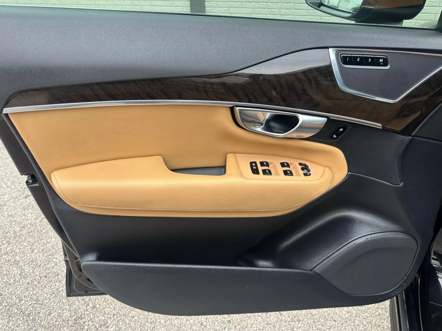 2017 Volvo Xc90 - Image 13