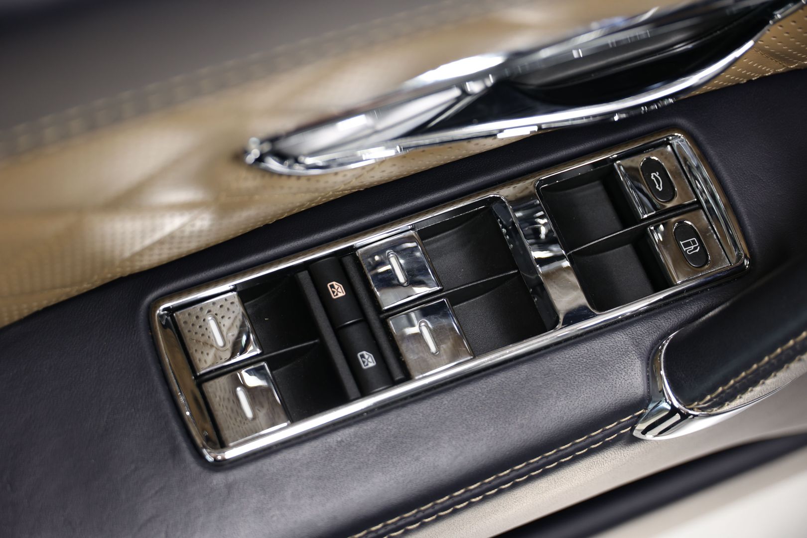 2017 Bentley Flying Spur - Image 10
