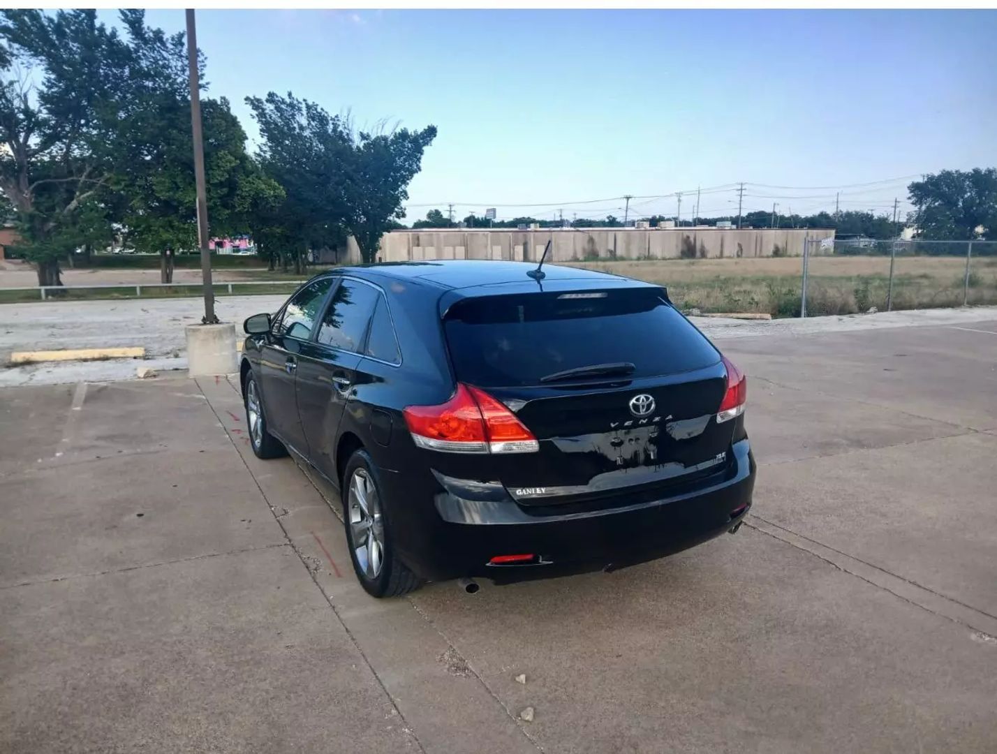2012 Toyota Venza - Image 3