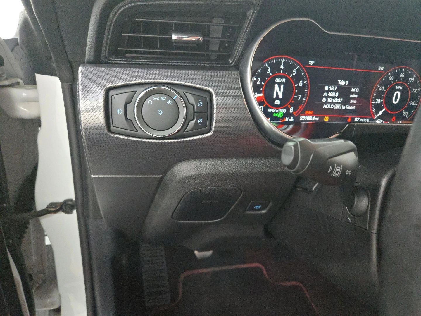 2021 Ford Mustang - Image 17