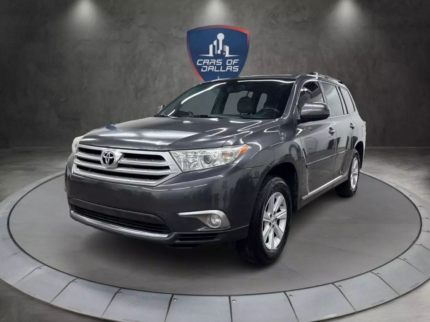 2013 Toyota Highlander - Image 1