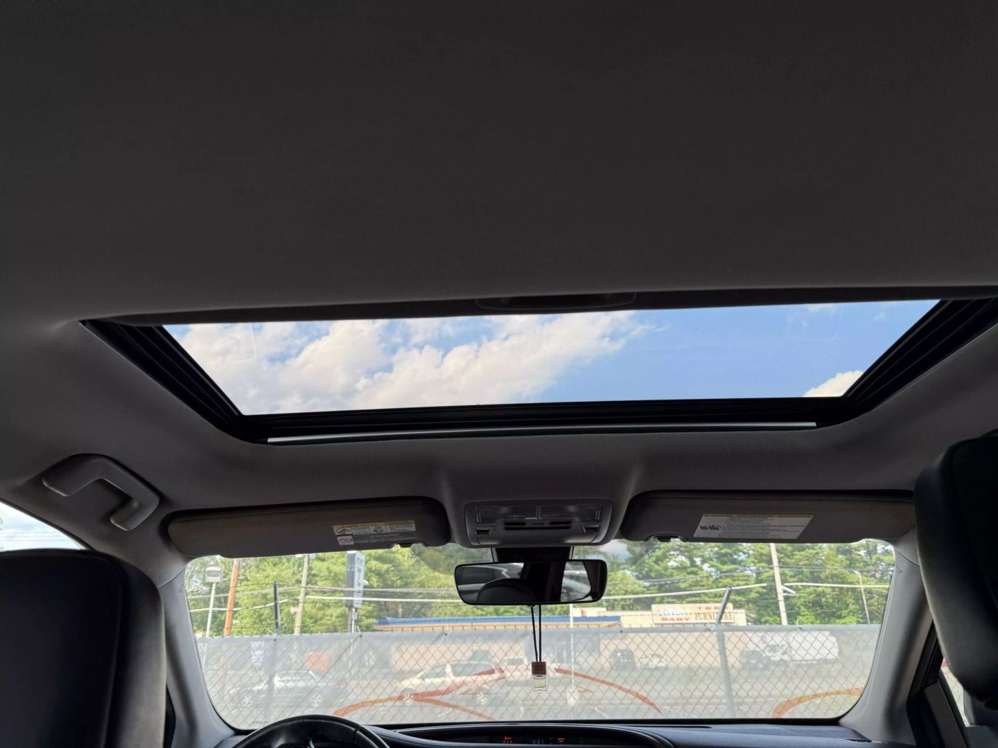 2018 Toyota Highlander - Image 39